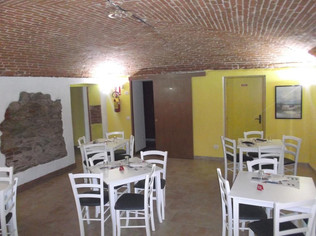 Hotel Il Gatto e La Volpe Avigliana Esterno foto