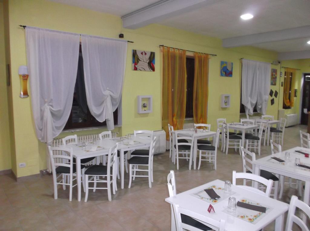 Hotel Il Gatto e La Volpe Avigliana Esterno foto