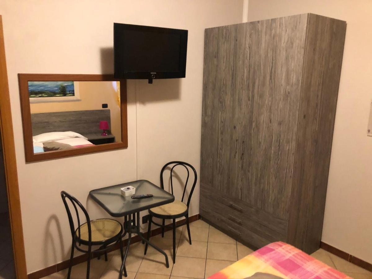 Hotel Il Gatto e La Volpe Avigliana Esterno foto