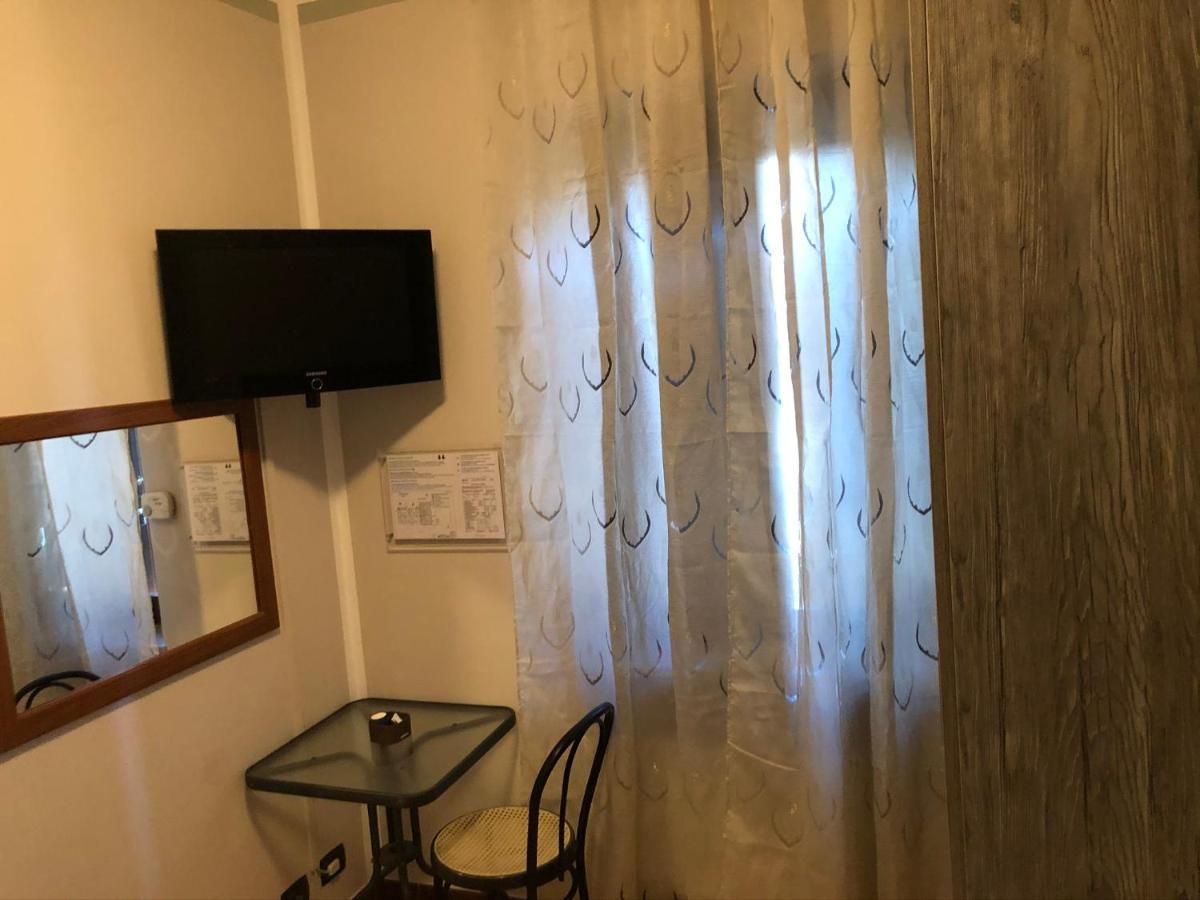 Hotel Il Gatto e La Volpe Avigliana Esterno foto