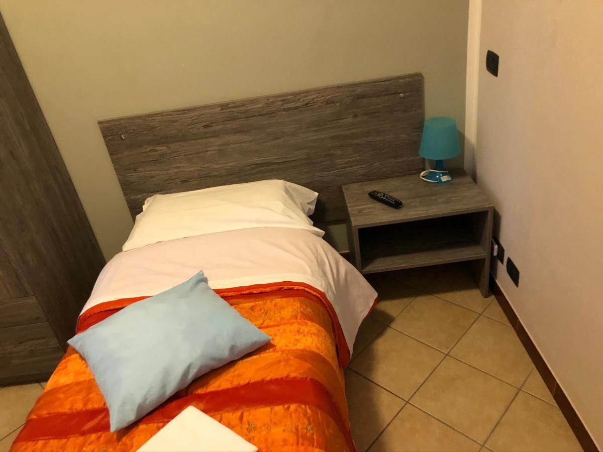 Hotel Il Gatto e La Volpe Avigliana Esterno foto